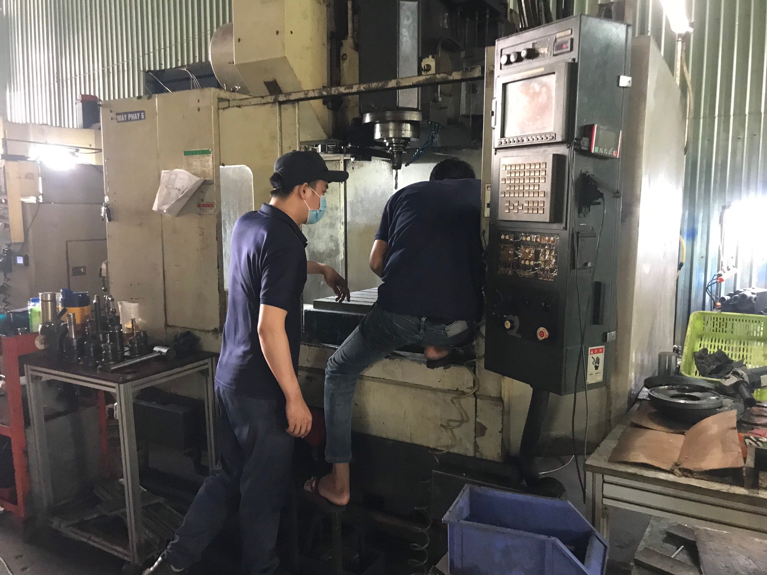 CNC milling machine (3)